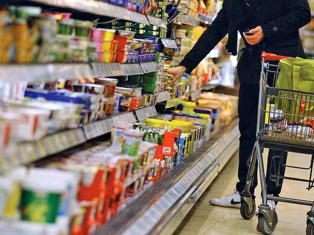 با افزایش ۳۵ درصدی قیمت کالاهای اساسی، یارانه نقدی افزایش می‌یابد؟