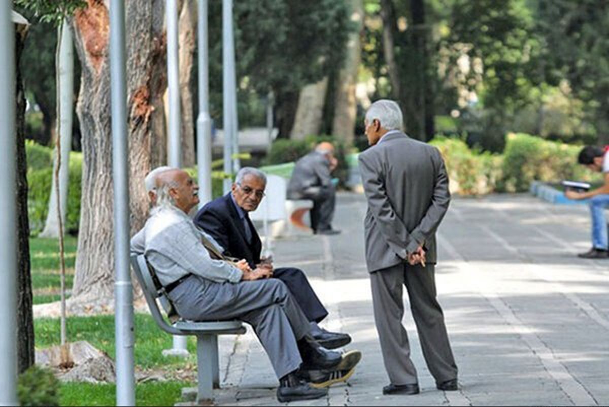 مدیرعامل تامین اجتماعی: معوقات و عیدی بازنشستگان را پیگیری می کنیم